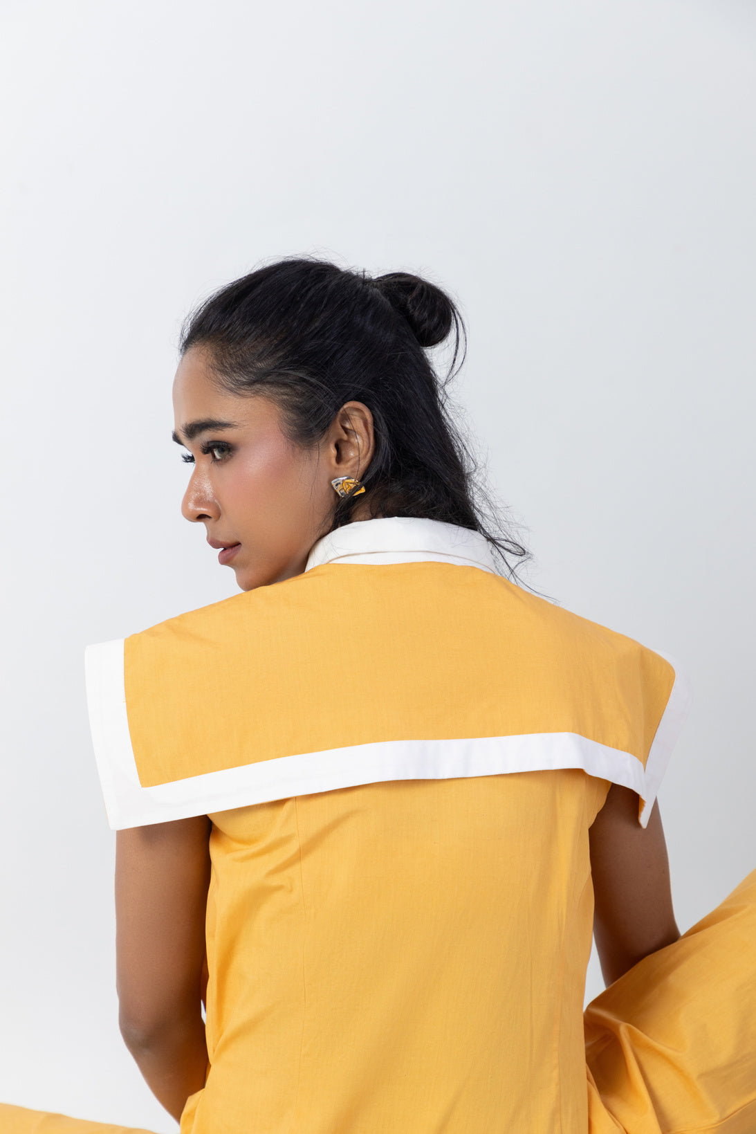 Shirt Spine — detail